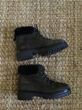 Women's Lace-Up Fur Collar Boots - Dark Gray